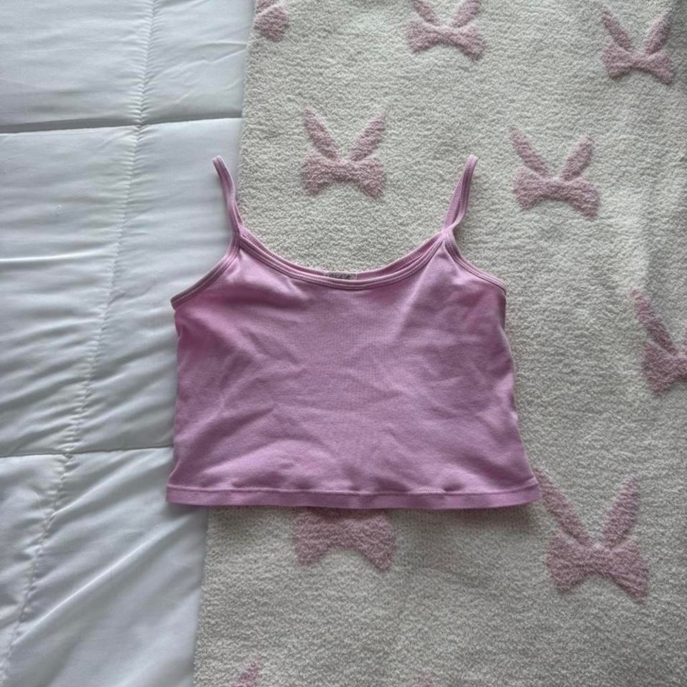 Bubblegum pink Brandy Melville‎ cropped tank top - Picture 5 of 7